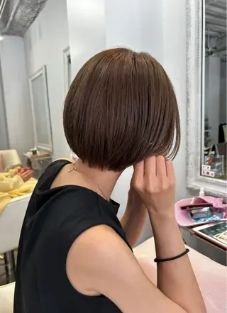 ショート ツヤ感ナチュラル 野口晴菜のヘアスタイル