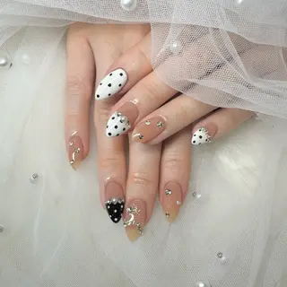 ネイル AYAKA🩵難波♡ 韓国ネイルで可愛く♡のネイルデザイン