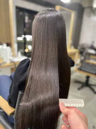 ロング カラー メンズ眉毛ITSUK Iメンズ専門　新宿の眉毛・アイブロウイメージ