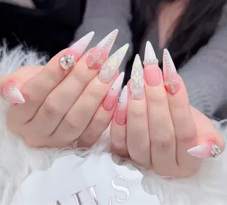ネイル Lenie Nail Okuboのネイルデザイン