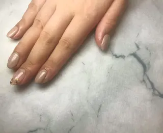 ネイル ネイルリボン 受付スタッフのネイルデザイン