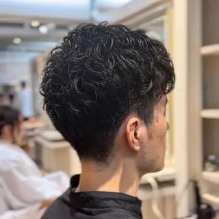 ショート パーマ fiica （フィーカ）所属・金子侑史 /縮毛矯正の人のヘアスタイル