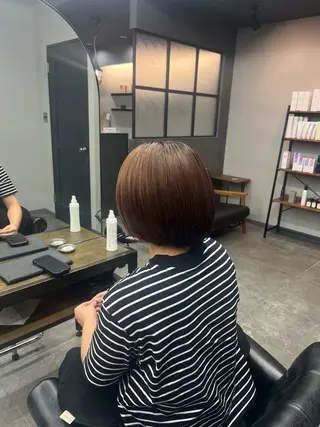 ミディアム 森近 巴のヘアスタイル