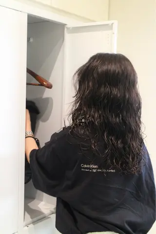 セミロング パーマ カーリーパーマ/ 透明ｶﾗｰ/MIKUのヘアスタイル