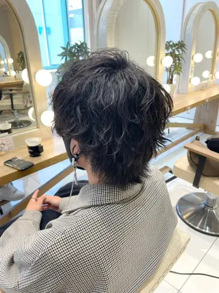 ミディアム パーマ メンズ 本厚木｜縮毛矯正/ 酸性スト専門サロンのヘアスタイル
