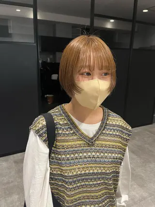 ショート カラー MIES amane(アマネ)のヘアスタイル