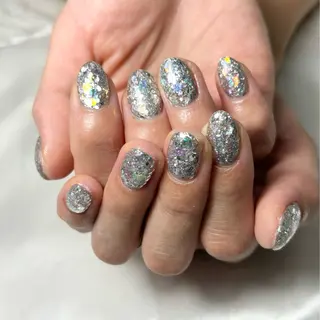 ネイル nail salon Ecrin所属・前島 稀歩のネイルデザイン