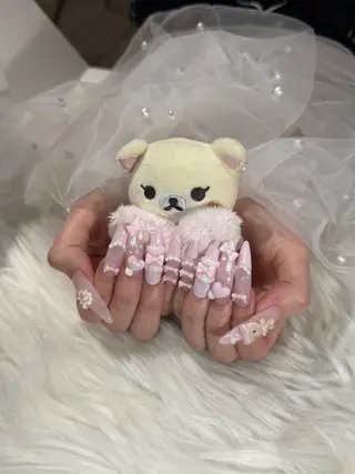 ネイル emure. .のネイルデザイン