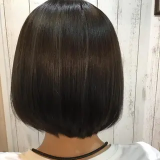 ショート カラー embrace エンブレイスのヘアスタイル
