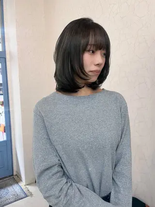 ショート カラー niko RINKAのヘアスタイル