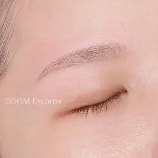 アイブロウ 眉毛専門サロンROOM所属・ナチュラル眉専門 眉毛サロンROOMの眉毛・アイブロウイメージ