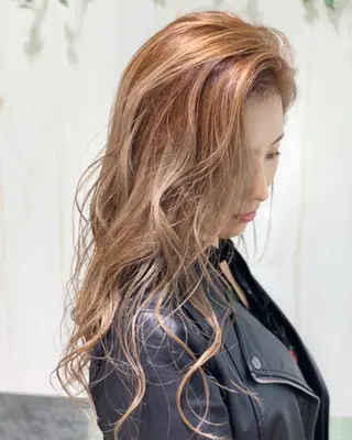 ロング カラー N° jillva ♦️川端裕司♦️のヘアスタイル