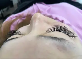 SESUNNY セサニー　SEIRAのマツエク・マツパデザイン