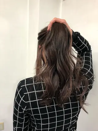 ロング カラー CoCooN Hiromiのヘアスタイル