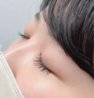 マツエク・マツパ カラー/アイリスト 麻優のヘアスタイル