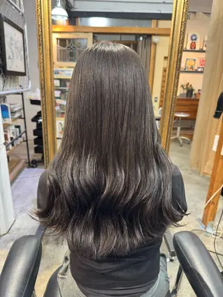 ロング カラー ノマニカバイ ルレーヴ所属・廣野 愛香のヘアスタイル