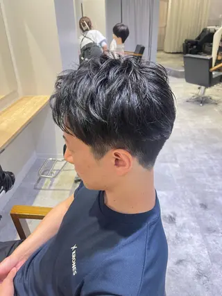 メンズ noa 似合わせ︰ 透明感︰韓国風のヘアスタイル