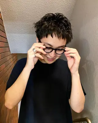 ショート メンズ ヒカル/ミディアム パーマ/ロングパーマのヘアスタイル