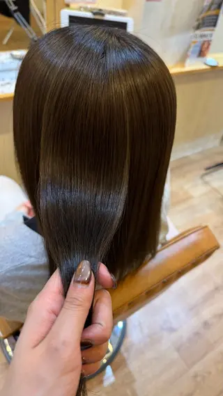 カラー 西邑 心のヘアスタイル