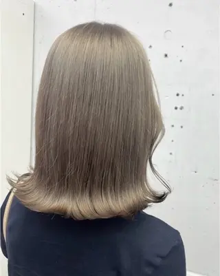 ミディアム モテ艶🪄ベージュ カラー🧸RUKAのヘアスタイル