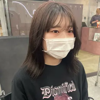 ミディアム 鈴木瑛里／ブロンド ベージュ／男女のヘアスタイル