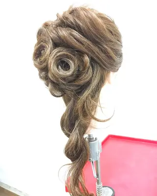 ロング ヘアアレンジ GLAD 萩原のヘアスタイル