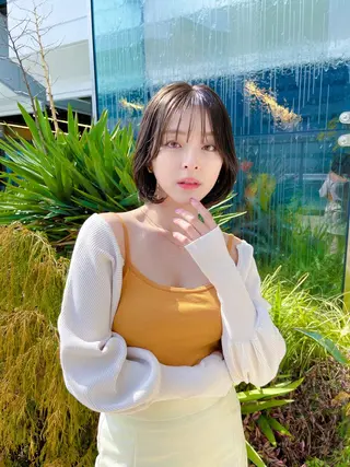 ショート カラー ムラ修正💎 艶髪ハイトーン💎のヘアスタイル