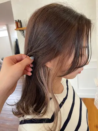 セミロング 関根 沙季のヘアスタイル