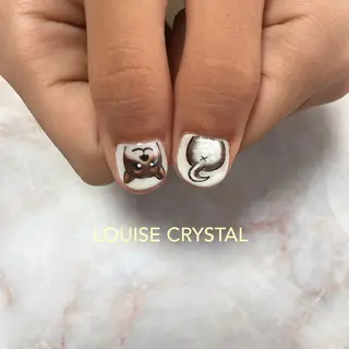 ネイル LOUISE CRYSTALのネイルデザイン