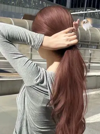 ロング カラー トレンド暖色ヘア🍒 miu🍒のヘアスタイル