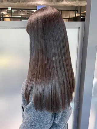 カラー セミロング ITbyALBUM 下北沢店のヘアスタイル