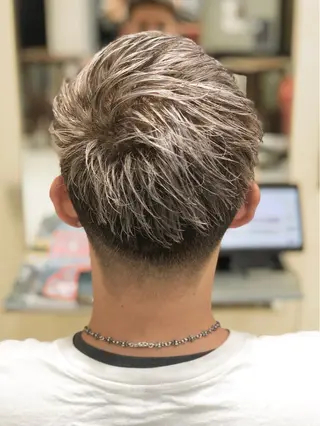 ショート カラー メンズ 井上 武輝のヘアスタイル