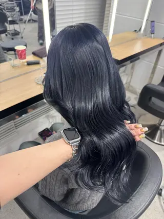 ロング カラー 暗髪🩶ラベンダー/ ブルー/ユウナ🤍のヘアスタイル