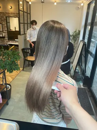 カラー 小林 広汰のヘアスタイル