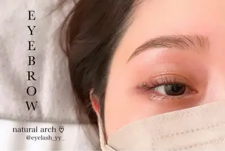 アイブロウ LEDマツエク /束感🎀yukiのマツエク・マツパデザイン