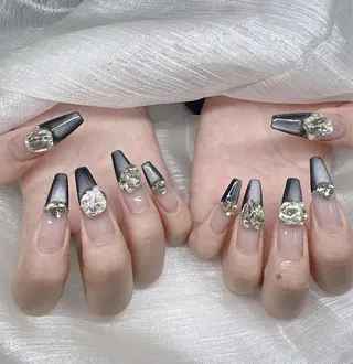 ネイル Lee Nailsのネイルデザイン