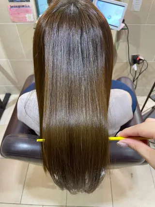 セミロング grace by happiness所属・艶髪/巻ける縮毛矯正 /髪質改善naoのヘアスタイル