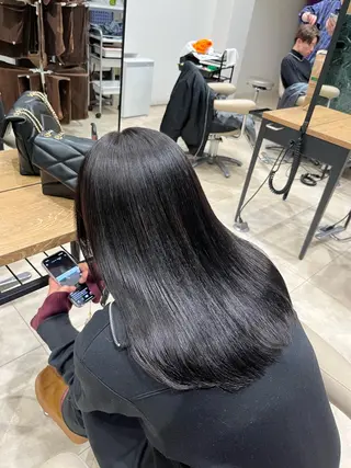セミロング カラー 髪の修復専門サロン　hair place VIVE所属・KOTA / ハイトーン/髪質改善のヘアスタイル