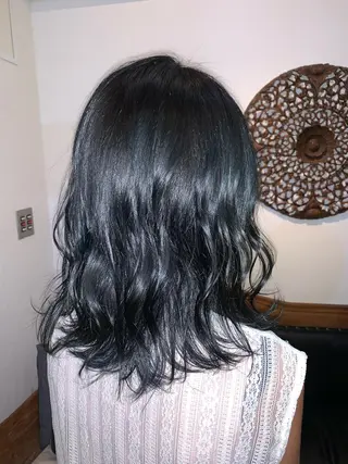 セミロング カラー putri 副店長 岸本　拓真のヘアスタイル