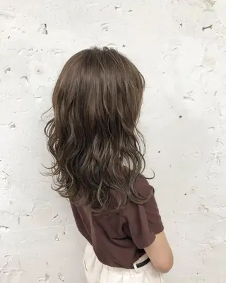 カラー Noele hair atelier(ノエルヘアアトリエ)所属・北上ゆい/個性派/ ナチュラルアレンジのヘアスタイル