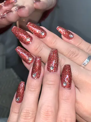 ネイル NES NAIL所属・さゆり￤推しキャラ ￤ロングネイル🩷のネイルデザイン