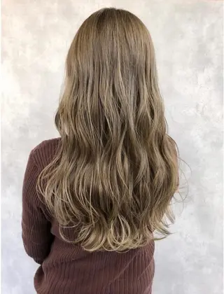 カラー FURUKAWA JUNYAのヘアスタイル