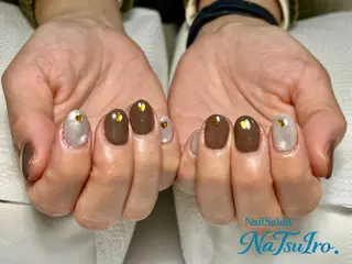 ネイル なつき/ママ向け シンプルネイルのネイルデザイン