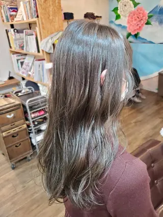 ロング カラー フリーランス所属・韓国ヘア レイヤー くびれヘアMATSUのヘアスタイル