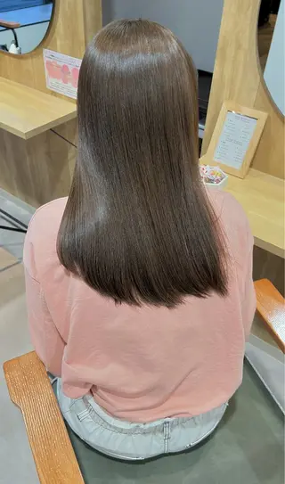 セミロング Vélua/miiu所属・韓国束感まつ毛 /Takaのマツエク・マツパデザイン