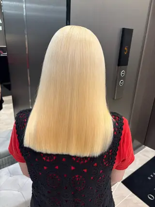 カラー 大森 万紘のヘアスタイル