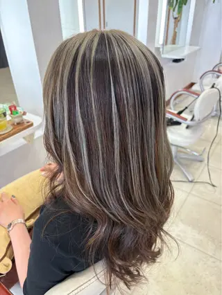 ロング カラー いけだ ゆうのヘアスタイル