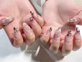 ネイル atelier la vita所属・lavita. mimuraのネイルデザイン