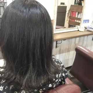 ミディアム カラー embrace エンブレイスのヘアスタイル