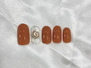 ネイル １アイ&ネイルサロン リスブラン銀座新富町のネイルデザイン